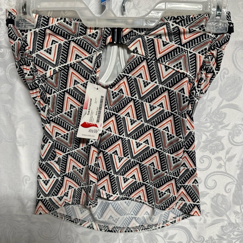 Geometric Patterned Strapless Top - Picture 2 of 4